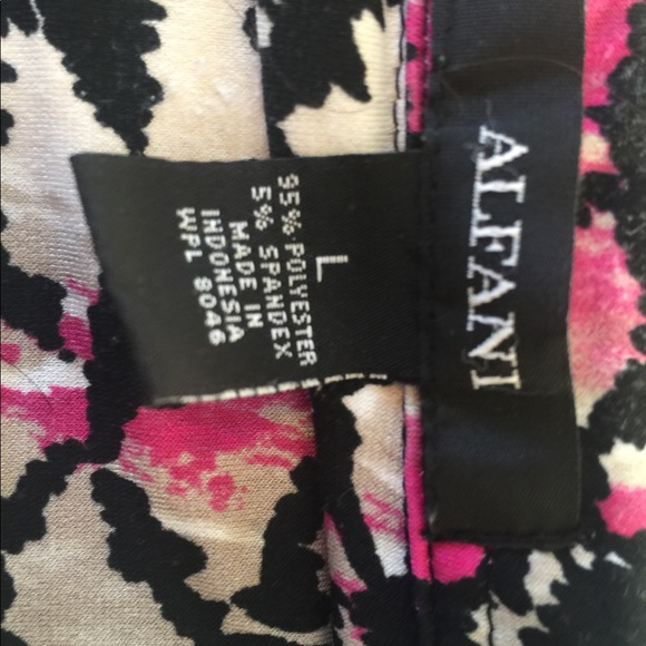 Top - Picture 2 of 3